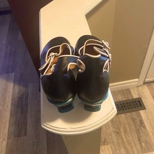 Fluevog shoes! Great color! Worn twice ! Looking for my forever home